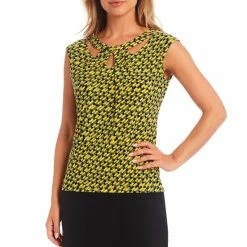 Flash Sale 💯 Kasper Petite Size Printed Knit Criss-Cross Neck Cap Sleeve Top Willow Combo 😀