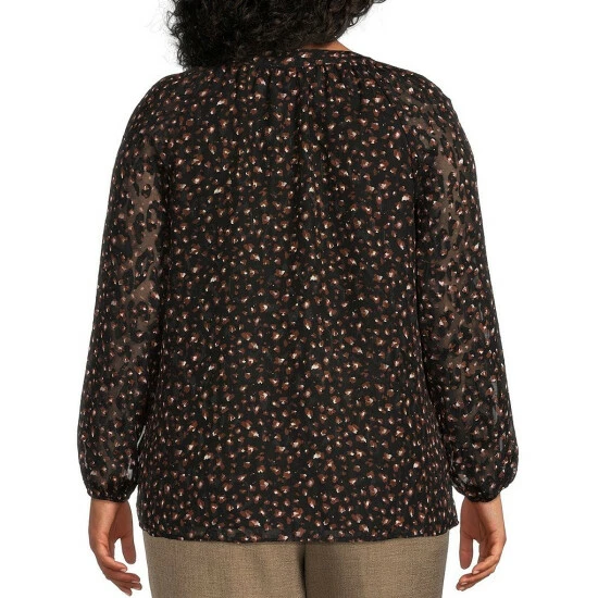 Best reviews of βοΈ Kasper Plus Size Jacquard Chiffon Split V-Neck Long Ruched Sleeve Blouse Black π₯ - Image 2