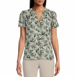 Flash Sale 😉 Kasper Petite Size Palm Print Split V-Neck Short Flutter Sleeve Top Black Glass Combo ✔️